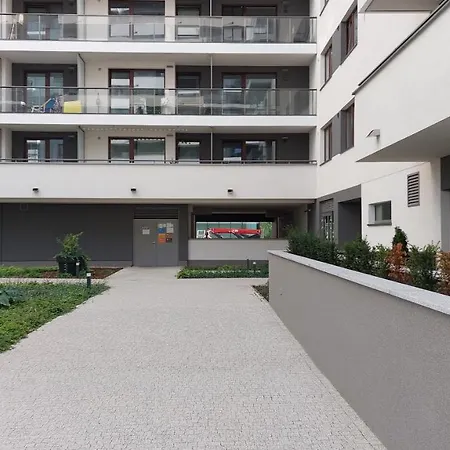 Jasmin Arkadia Lejlighed Warszawa